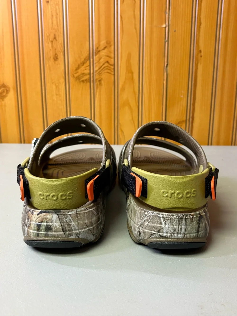 CROCS Kids' Realtree Camo Two-Strap Sandals - Olive/Gray